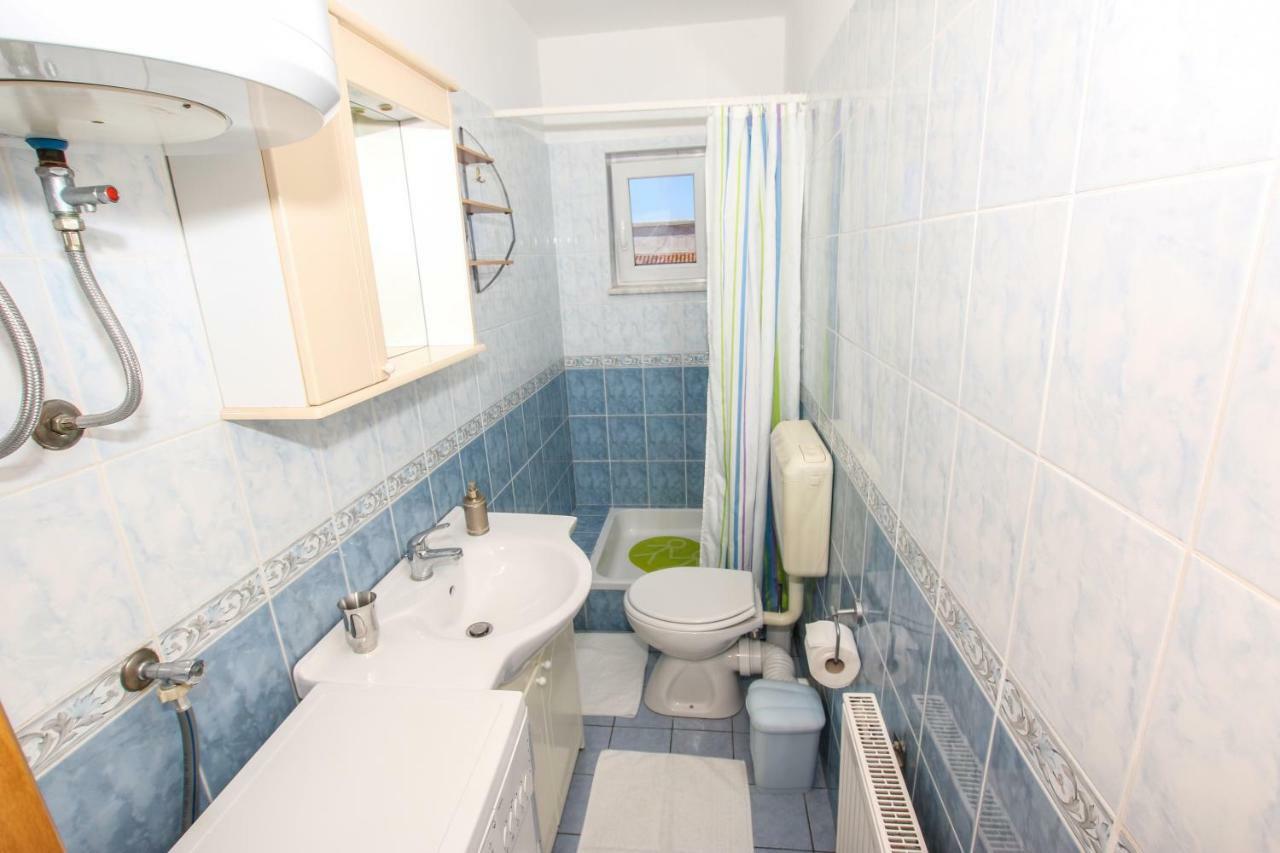 Apartmani Ljubica ポレッチ エクステリア 写真